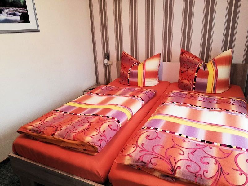 Schlafzimmer 2